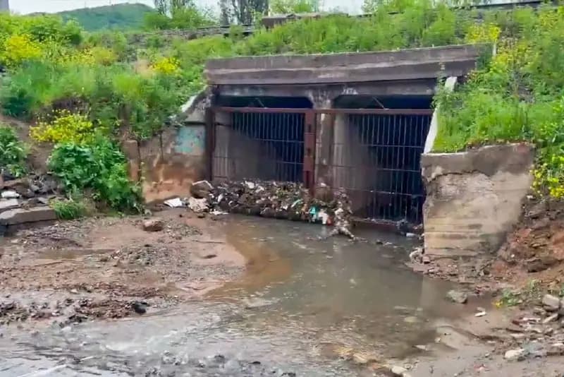 Песколовушка и новые лотки улучшили водоотведение в районе ТЦ «Мега-Находка — фото 1