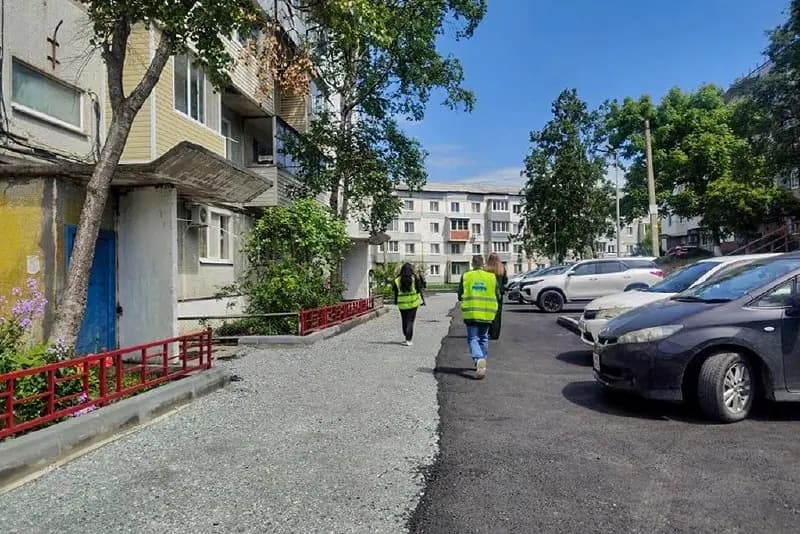 Общественные наблюдатели проверили благоустройство во Врангеле и Южно-Морском — фото 1
