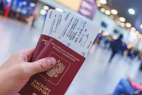 Суд взыскал с МВД 298,5 тысячи рублей за загранпаспорт с ошибкой
